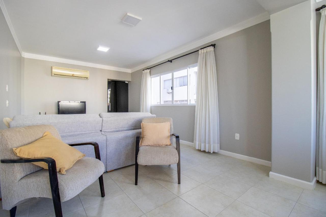 Apartamento Sat132 - 2 Dorm, Churrasq, 2 Garagens, Wi-fi