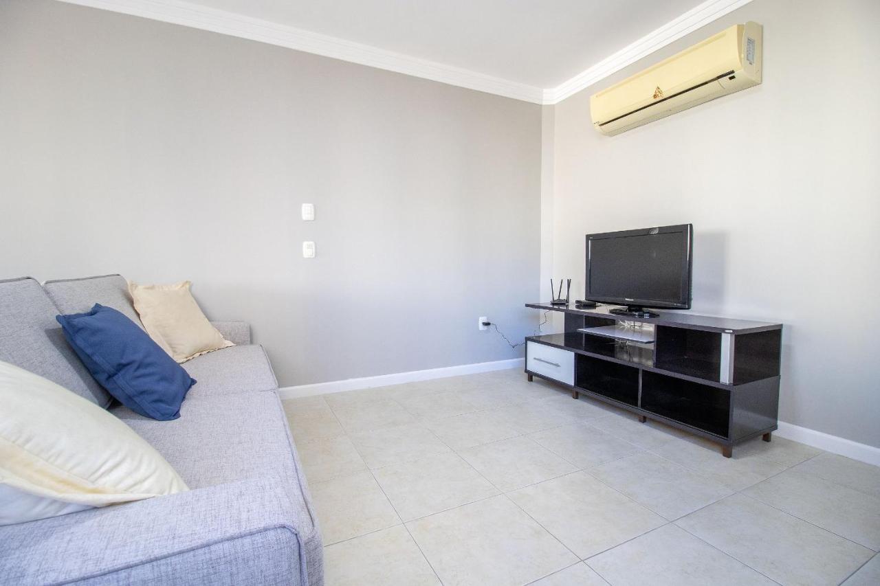 Sat132 - 2 Dorm, Churrasq, 2 Garagens, Wi-fi