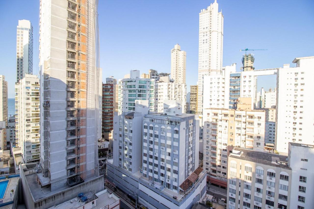 Sat132 - 2 Dorm, Churrasq, 2 Garagens, Wi-fi * Balneario Camboriu