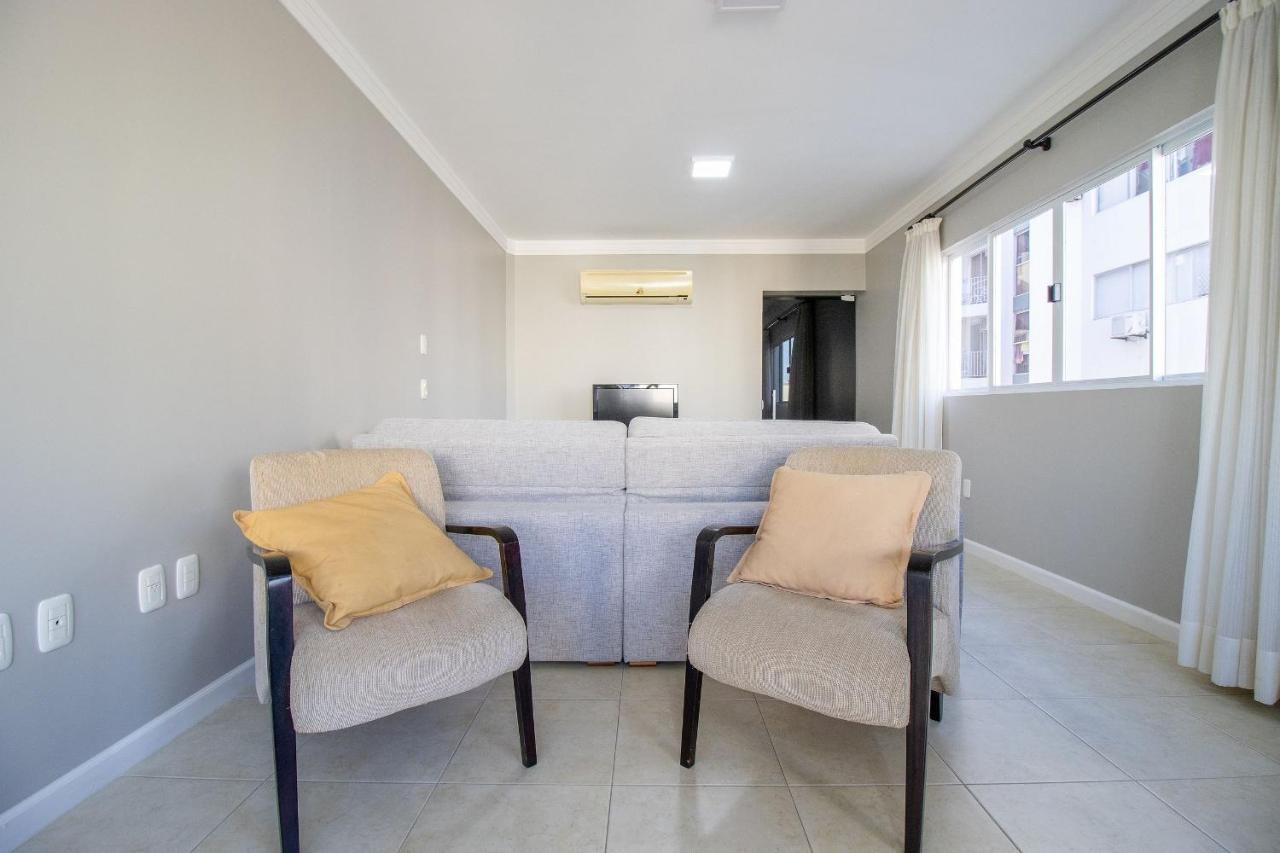 Sat132 - 2 Dorm, Churrasq, 2 Garagens, Wi-fi Apartamento Balneario Camboriu