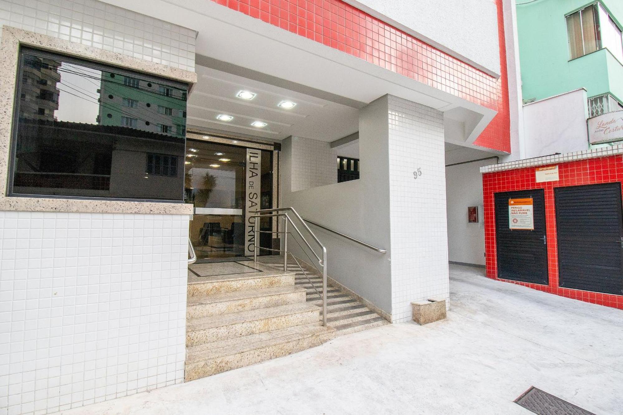 Sat132 - 2 Dorm, Churrasq, 2 Garagens, Wi-fi *